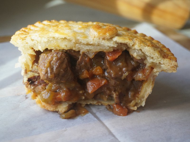 Steak & Guinness Pie