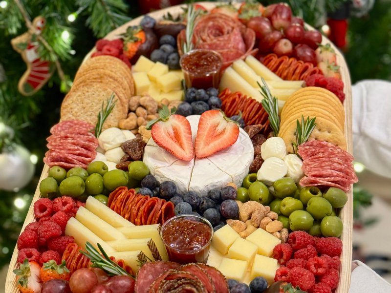 Medium Holiday Board 2