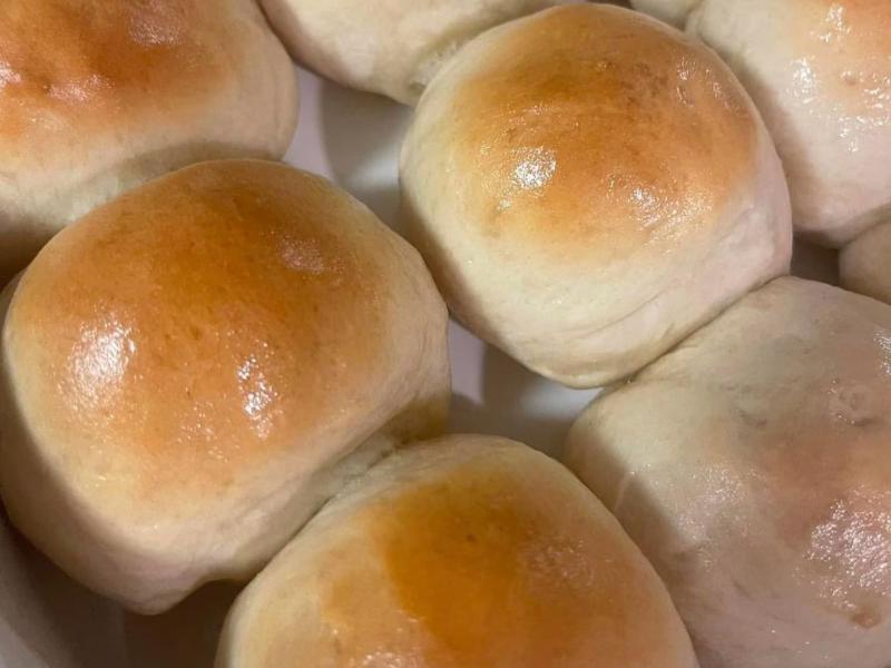 Sourdough Dinner Rolls