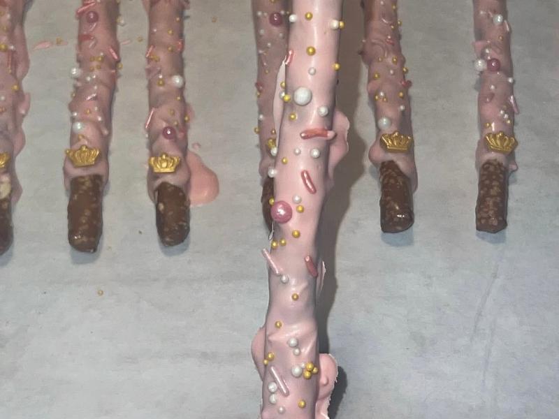 Chocolate Covered Pretzels 2