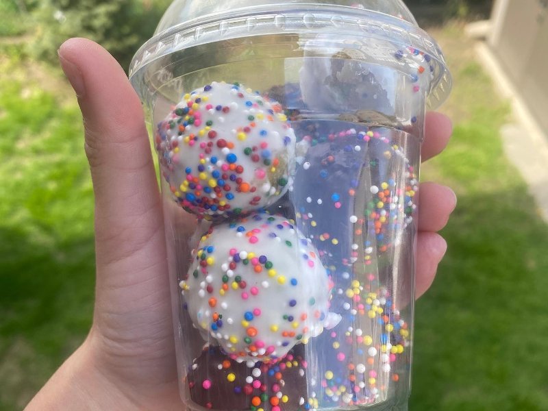 Cake balls