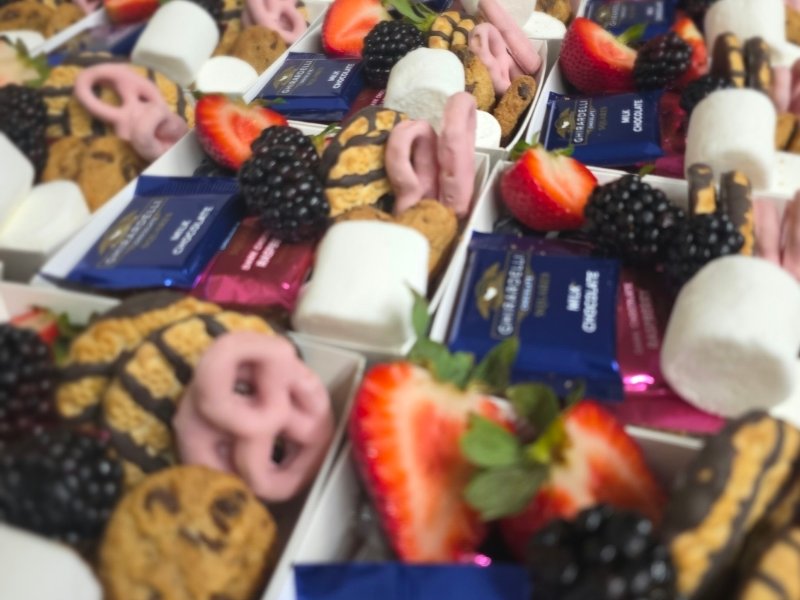 Premium Mini Smores Box 2