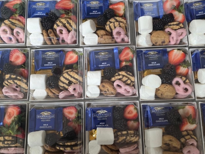 Premium Mini Smores Box 3