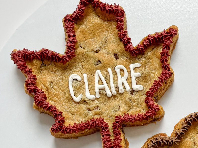 Leaf-Shaped Cookie Cake