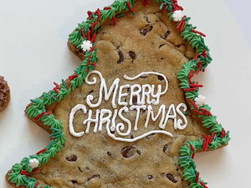 Tree-Shaped Cookie Cake
