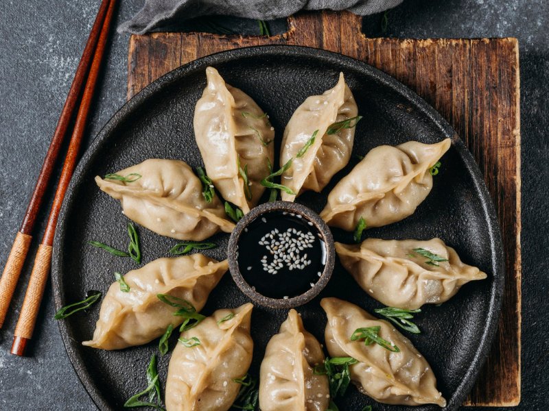 Pork and Chive Gyoza (12 pieces)