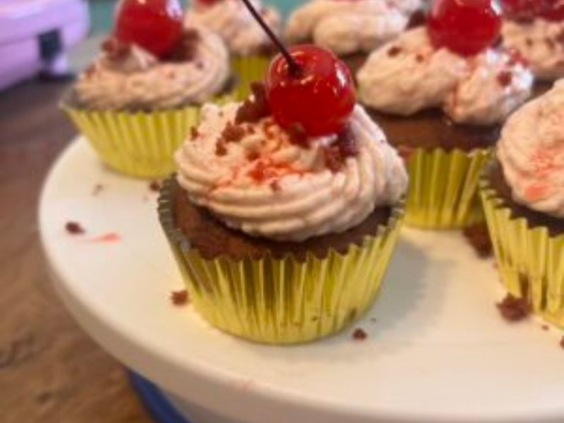 Sorrel Velvet Cupcakes (1/2 Dozen)